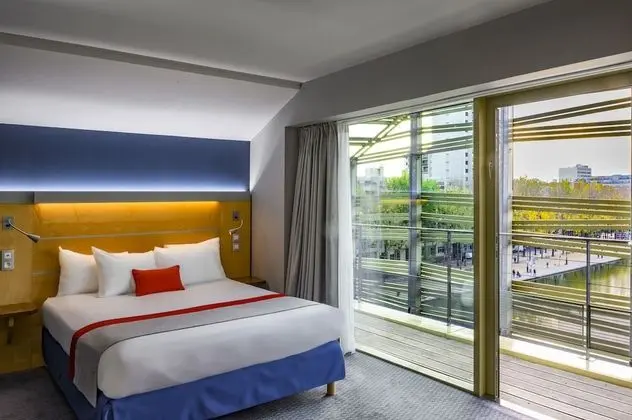 Süit, 1 Çift Kişilik Yatak, Balkon, Marina Manzaralı
