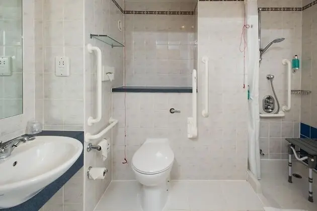 Standard Oda, 1 Çift Kişilik Yatak, Engellilere Uygun
