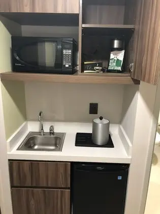 Standard Oda, 1 En Büyük (King) Boy Yatak, Engellilere Uygun (Mobil)