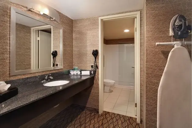 Süit, 1 Yatak Odası, Engellilere Uygun, Sigara İçilmez (Communications, Accessible Tub)