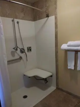 Oda, Engellilere Uygun (Roll-In Shower)