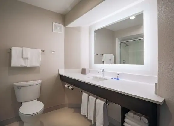 Standard Oda, 2 Büyük (Queen) Boy Yatak (Extra Floor Space)