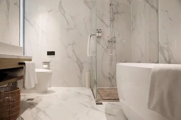 Standard Oda, 1 En Büyük (King) Boy Yatak (Extra Floor Space)