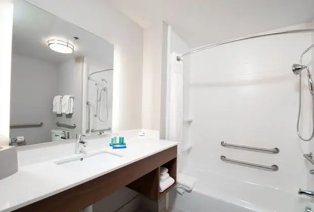 Süit, 1 En Büyük (King) Boy Yatak, Engellilere Uygun (Mobility, Accessible Tub)