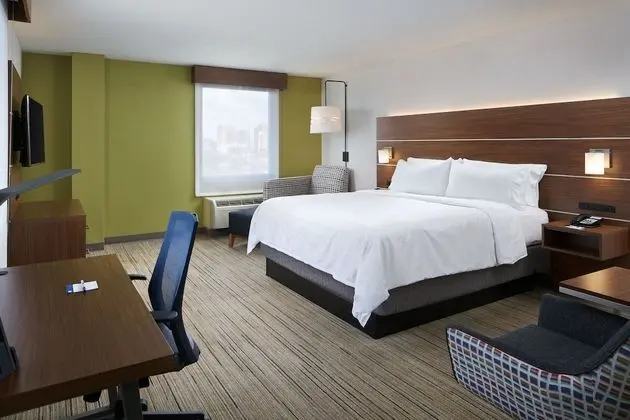 Standard Oda, 1 En Büyük (King) Boy Yatak (Extra Floor Space)
