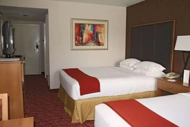 Standard Oda, 2 Büyük (Queen) Boy Yatak