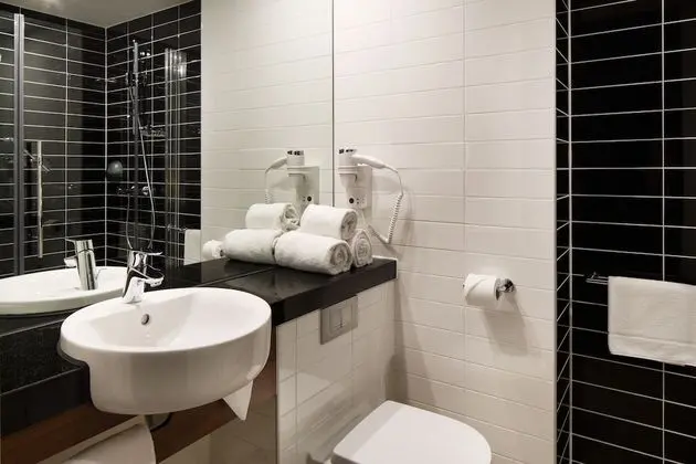 Standard Oda, 2 Tek Kişilik Yatak (Delftsestraat Side, High Floor)