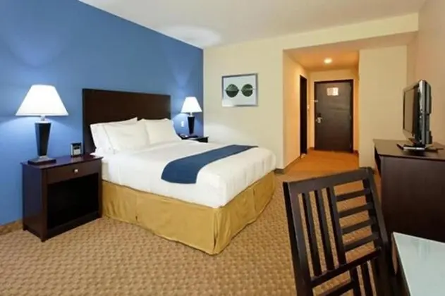 Standard room, wheelchair accessible