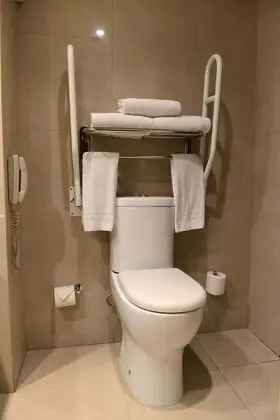 Standard Oda, 1 En Büyük (King) Boy Yatak, Engellilere Uygun