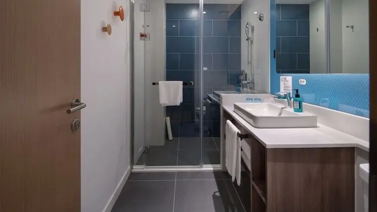 Standard Oda, 1 En Büyük (King) Boy Yatak, Şehir Manzaralı