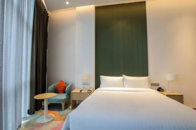 Standard Oda, 1 En Büyük (King) Boy Yatak (Minifridge)