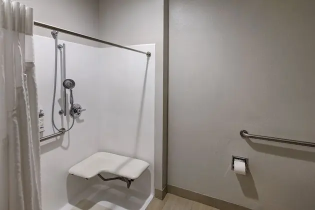 Standard Oda, 1 En Büyük (King) Boy Yatak, Engellilere Uygun (Mobility)
