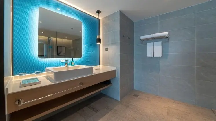 Standard Oda, 1 En Büyük (King) Boy Yatak (Extra Floor Space)