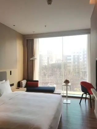 Standard Oda, 1 En Büyük (King) Boy Yatak, Şehir Manzaralı