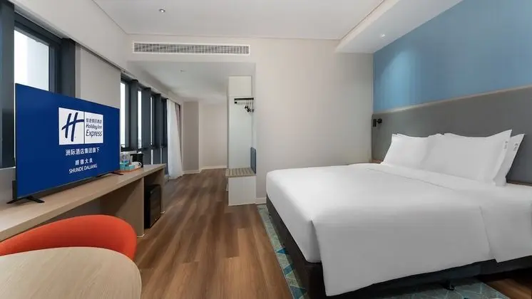 Standard Oda, 1 En Büyük (King) Boy Yatak (Extra Floor Space)