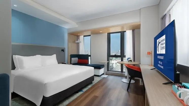 Standard Oda, 1 En Büyük (King) Boy Yatak (Extra Floor Space)