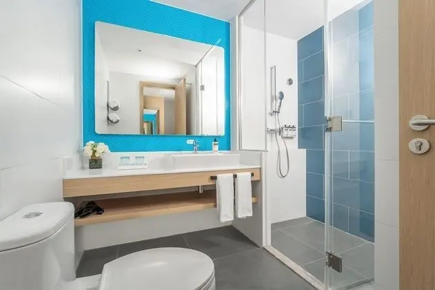 Standard Oda, 1 En Büyük (King) Boy Yatak (Extra Floor Space)