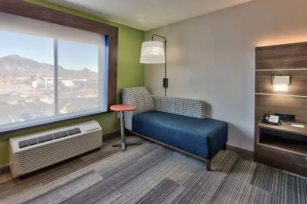 Standard Oda, 1 En Büyük (King) Boy Yatak (Leisure)