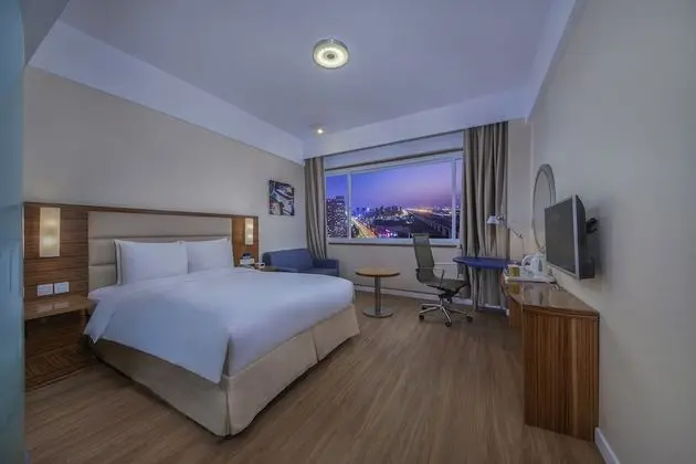 Standard Oda, 1 Büyük (Queen) Boy Yatak (High Floor)