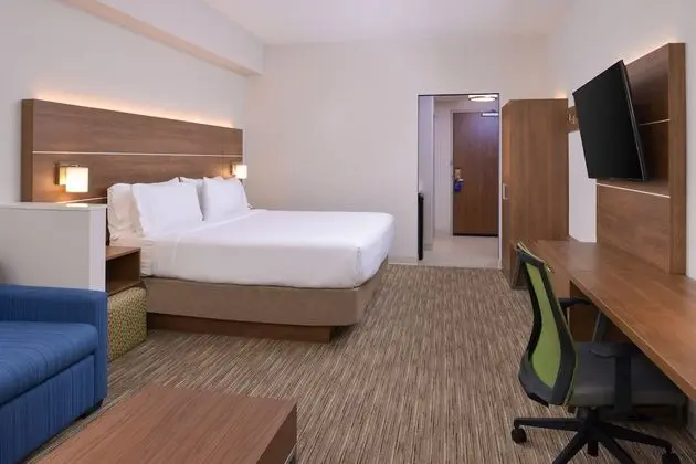Standard Oda, 1 En Büyük (King) Boy Yatak (Extra Floor Space)