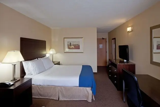 Standard Oda, 1 En Büyük (King) Boy Yatak, Engellilere Uygun (Roll-In Shower)