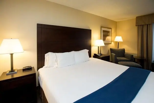 Standard Oda, 1 En Büyük (King) Boy Yatak, Engellilere Uygun (Roll-In Shower)