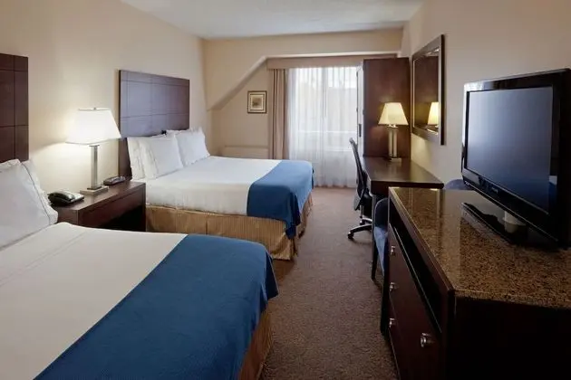 Standard Oda, 2 Büyük (Queen) Boy Yatak