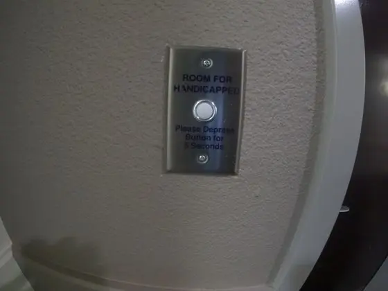 Standard Oda, Birden Çok Yatak, Engellilere Uygun (Roll-In Shower)