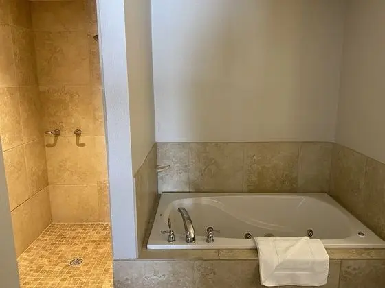Süit, 1 En Büyük (King) Boy Yatak ve Çekyat
