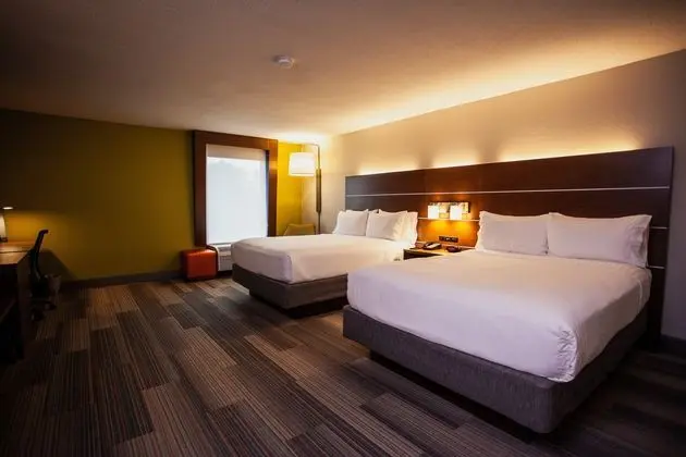 Çift ​​kişilik Two Queen Beds