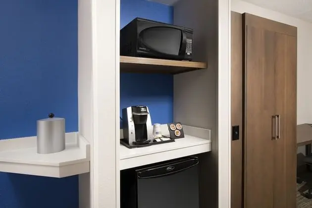 Standard Oda, 1 En Büyük (King) Boy Yatak, Engellilere Uygun (Accessible Tub)