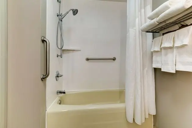 Süit, 2 Büyük (Queen) Boy Yatak