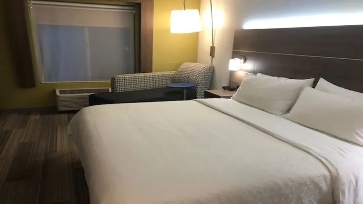 Standard Oda, 1 En Büyük (King) Boy Yatak, Engellilere Uygun (Mobility Tub)
