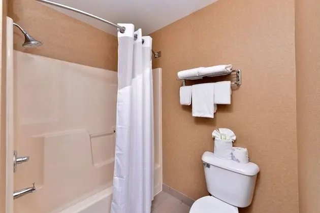 Standard Oda, 1 En Büyük (King) Boy Yatak (Extra Floor Space)