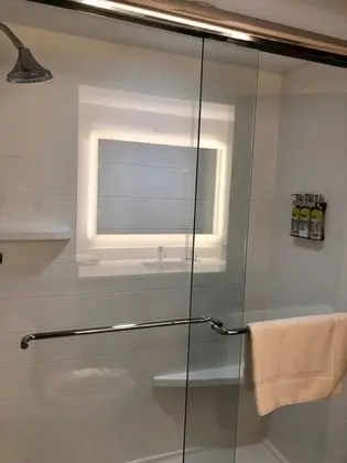 Standard Oda, 1 En Büyük (King) Boy Yatak, Engellilere Uygun (Mobil, Roll Shwr)