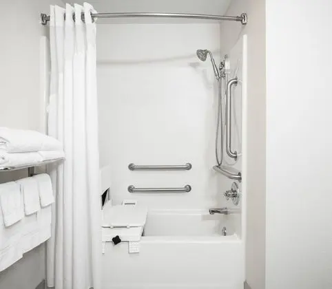 Standard Oda, 1 En Büyük (King) Boy Yatak, Engellilere Uygun (Mobility Tub)