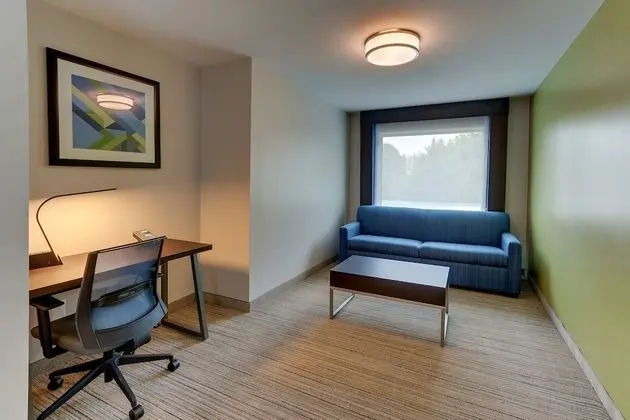 Süit, 1 En Büyük (King) Boy Yatak, Engellilere Uygun (Communication, Accessible Tub)