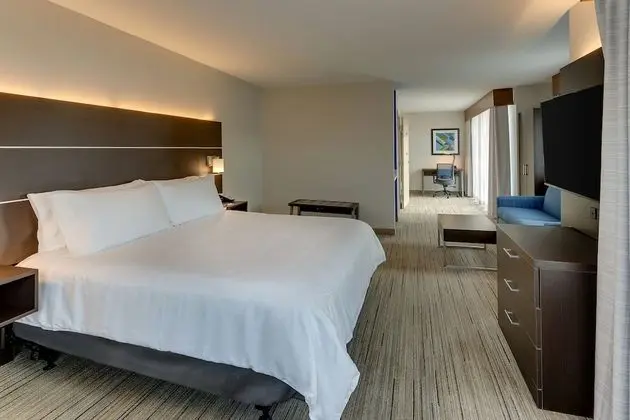 Süit, 1 En Büyük (King) Boy Yatak, Engellilere Uygun (Communication, Accessible Tub)