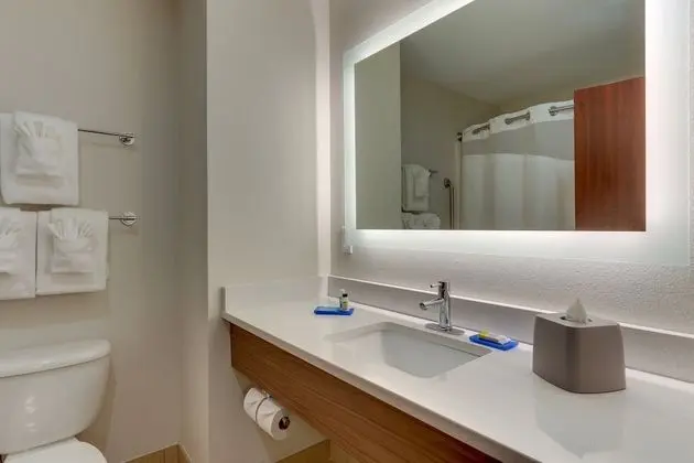 Süit, Birden Çok Yatak (Wet Bar)