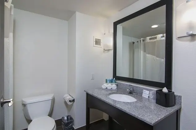 Süit, Birden Çok Yatak, Balkon