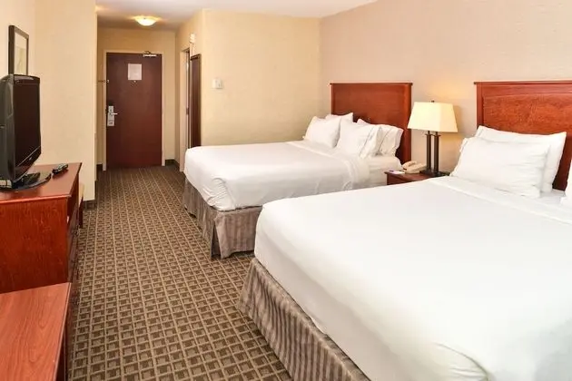 Süit (1 King Bed and 1 Queen Bed)