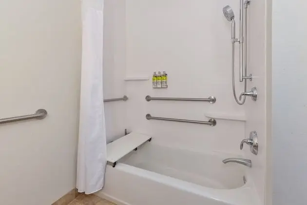 Standard Oda, 1 En Büyük (King) Boy Yatak ve Çekyat, Engellilere Uygun (Comm, Tub)