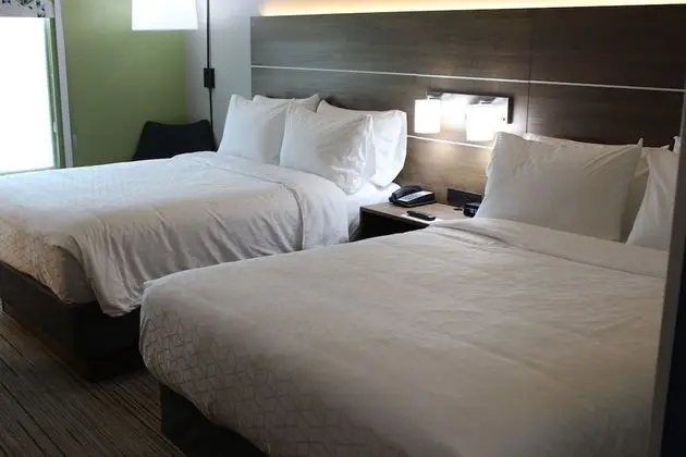 Standard Oda, 2 Büyük (Queen) Boy Yatak