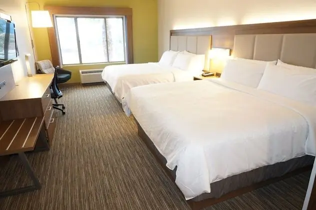 Standard Oda, Birden Çok Yatak (2 King Beds)