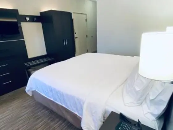 Standard Oda, 1 En Büyük (King) Boy Yatak ve Çekyat