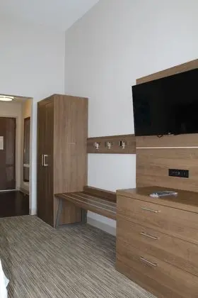 Standard Oda, 1 En Büyük (King) Boy Yatak