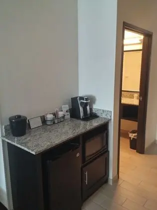 Süit, 1 En Büyük (King) Boy Yatak, Engellilere Uygun (Mobil Tub)