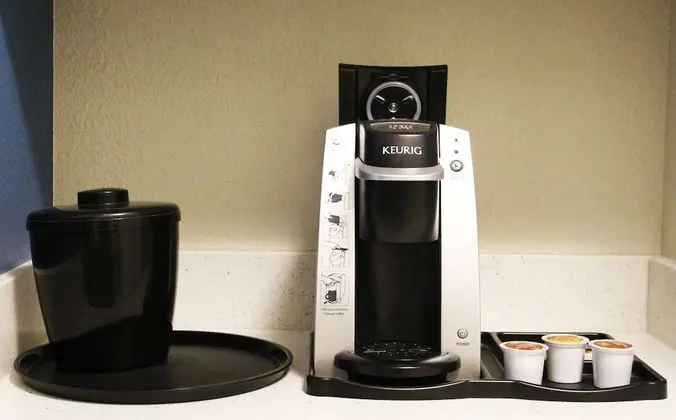 Standard Oda, 1 En Büyük (King) Boy Yatak, Engellilere Uygun (Communications)