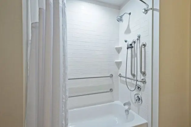 Standard Oda, Engellilere Uygun (2 Bed, Mobility Tub)