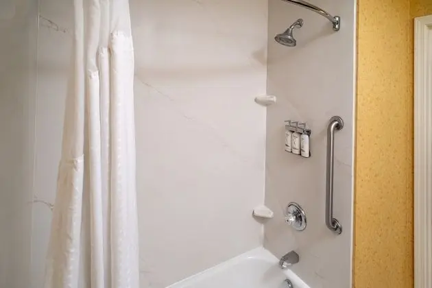 Süit (Wet Bar)